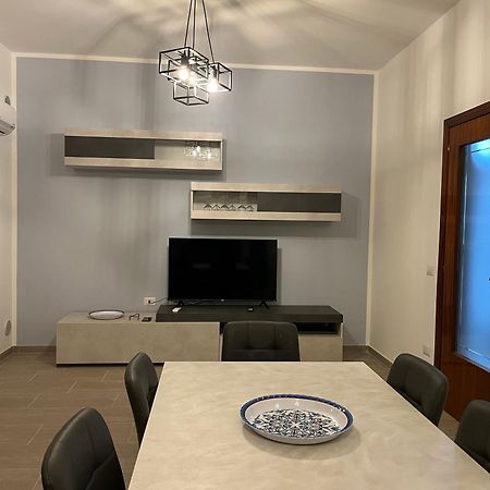 Flerico Apartment Noto Luaran gambar