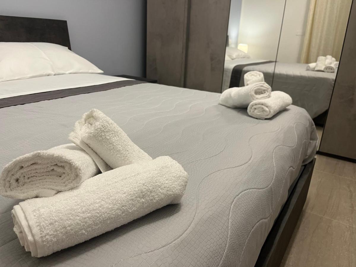 Flerico Apartment Noto Luaran gambar