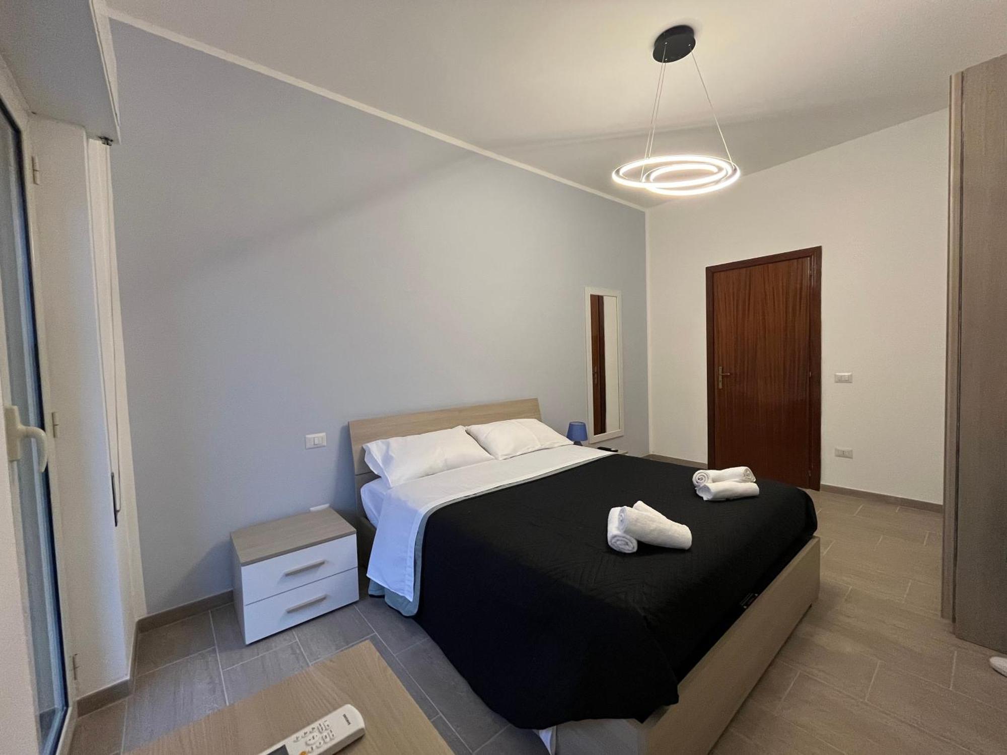 Flerico Apartment Noto Luaran gambar
