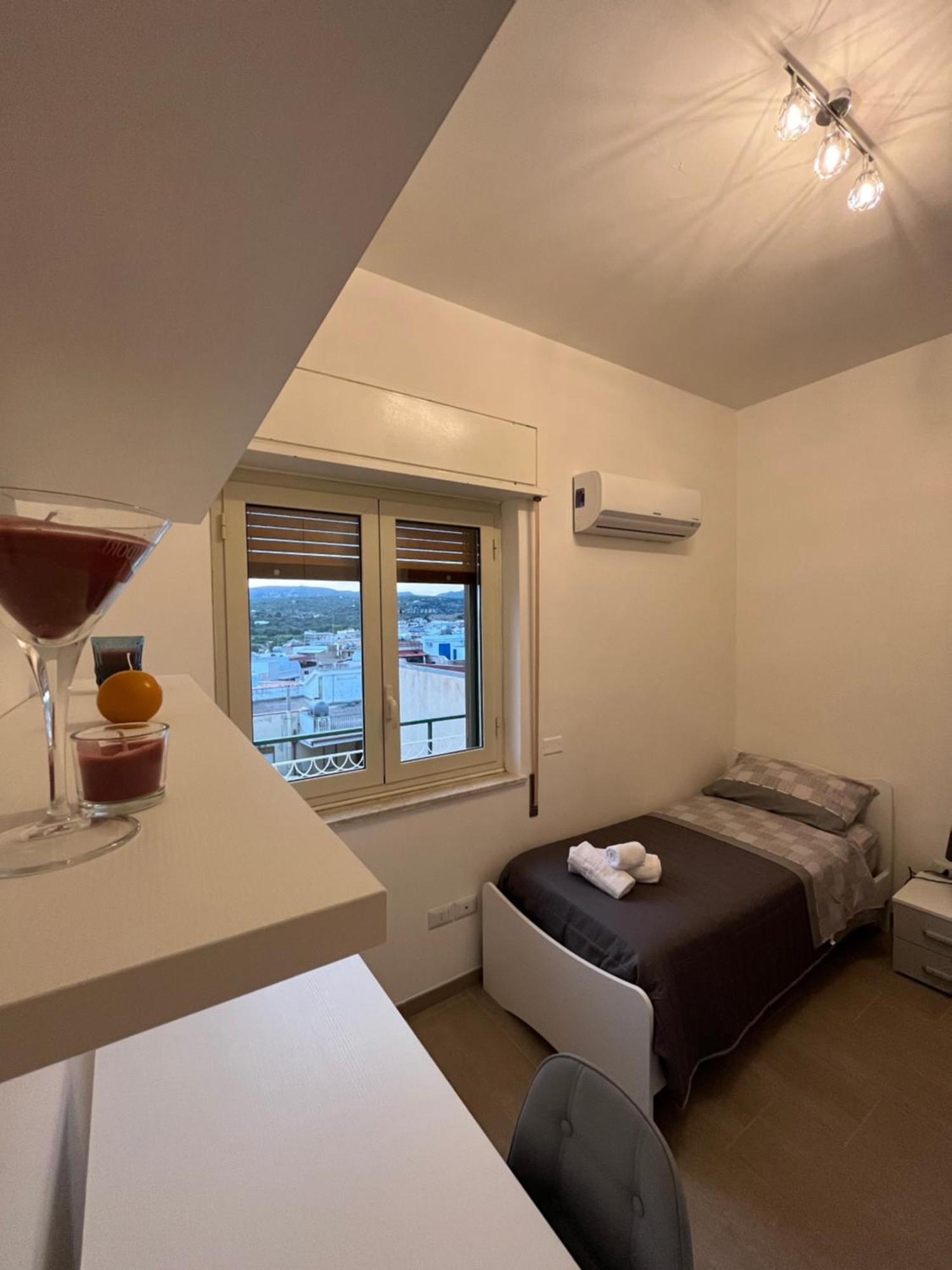 Flerico Apartment Noto Luaran gambar