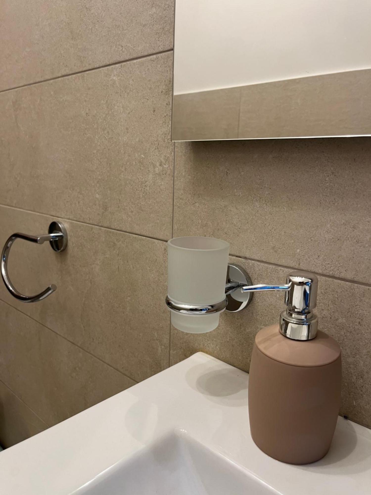 Flerico Apartment Noto Luaran gambar